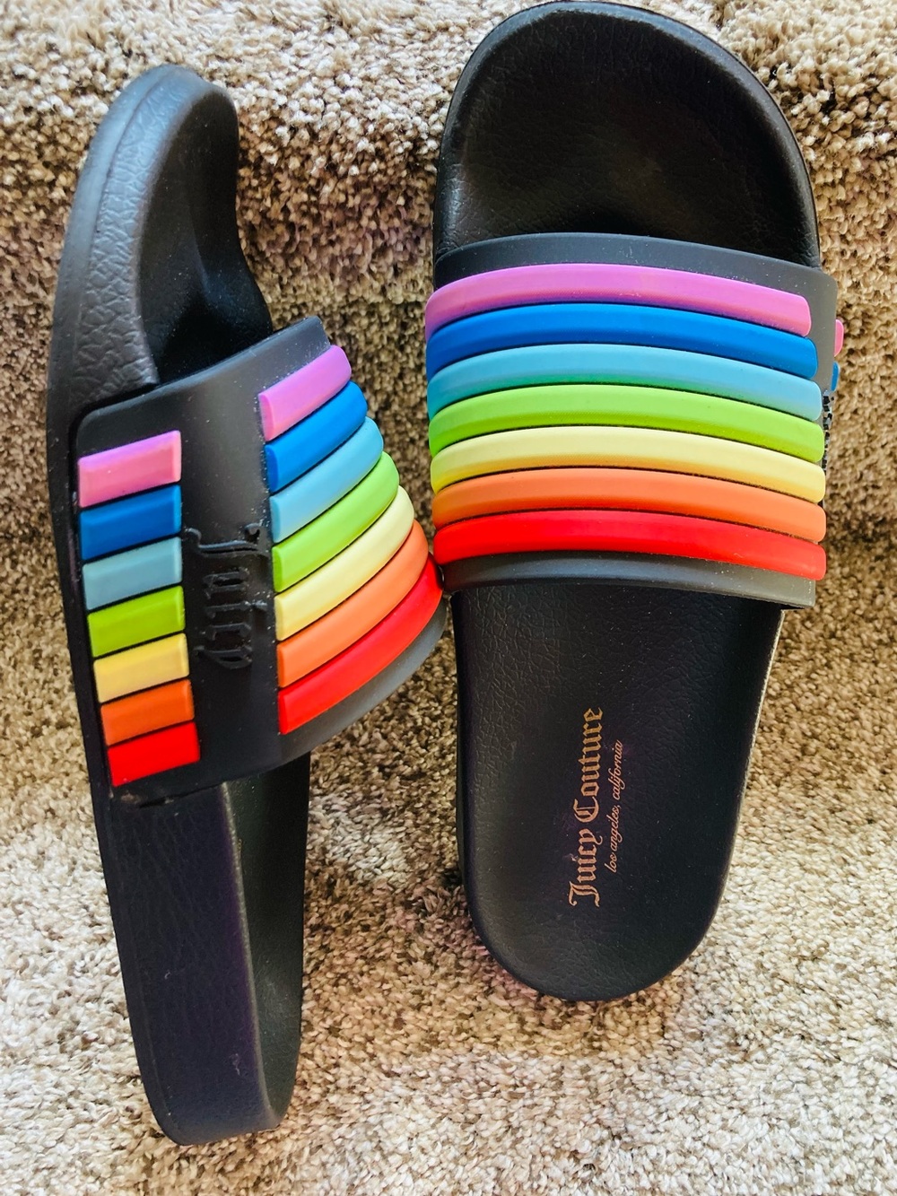 ✨Juicy Couture Black Slide Sandals with Rainbow Stripe Accents✨
